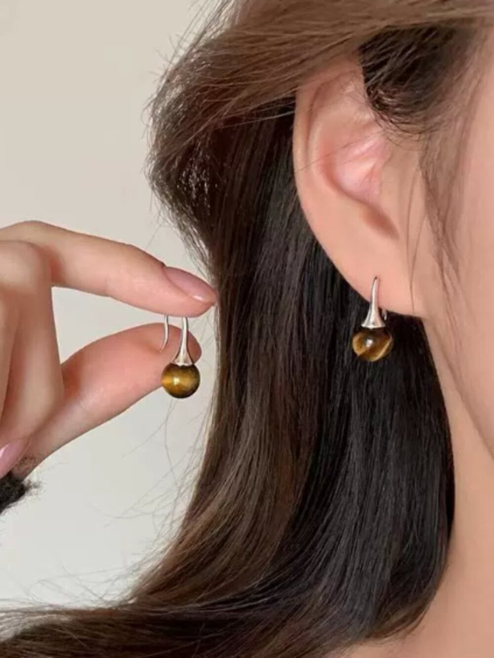 Minimalist earrings